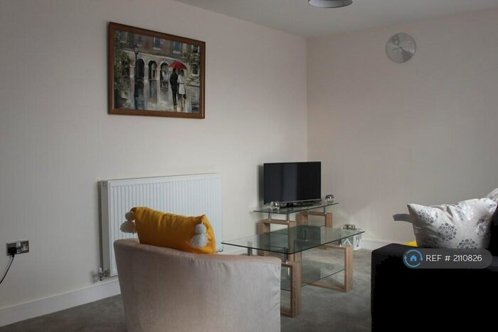 2 Bedroom Flat To Rent In Newton House, Derby, DE22