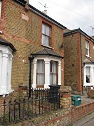 4 Bedroom Terraced House To Rent In Hardman Road, Kingston Upon Thames, KT2