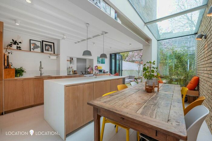 3 Bedroom Terraced House To Rent In Palatine Road, London, N16