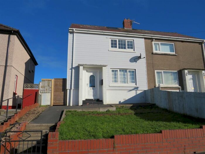 2 Bedroom Semi-Detached House To Rent In Tirwaun, Burry Port, SA16
