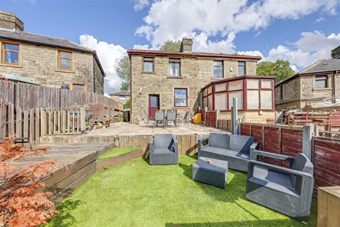 2 Bedroom Semi-Detached House For Sale In Booth Crescent, Waterfoot, Rossendale, BB4