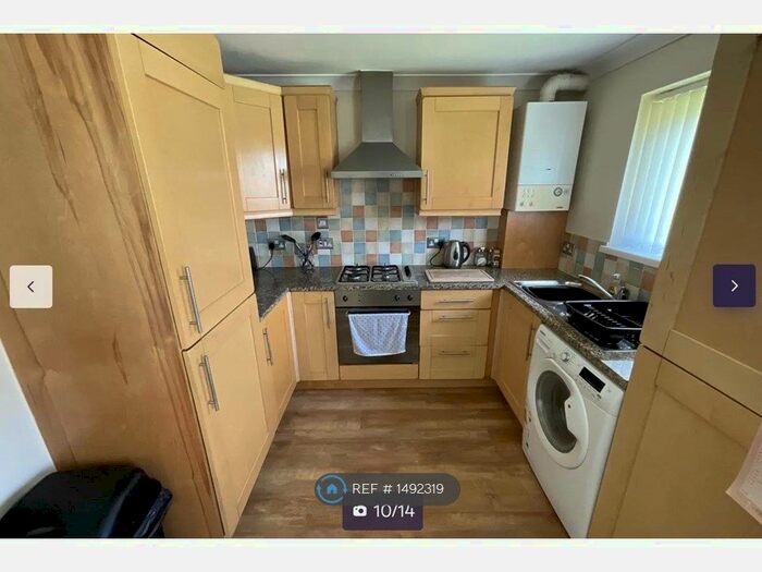 1 Bedroom Flat To Rent In Llys Newydd, Llanelli, SA14
