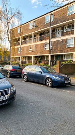 3 Bedroom Maisonette To Rent In Vernon Road, London, E3
