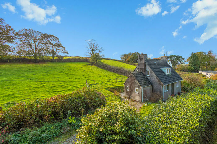 2 Bedroom Detached House For Sale In Hunsdon, Ivybridge, PL21