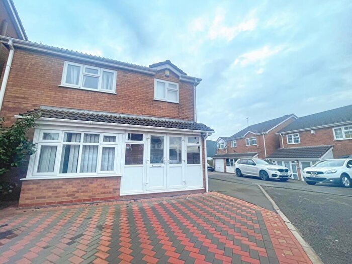 4 Bedroom House To Rent In Claypit Close, West Bromwich, B70