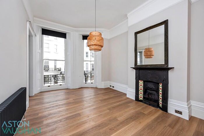 2 Bedroom Flat To Rent In Chesham Place, Brighton, BN2