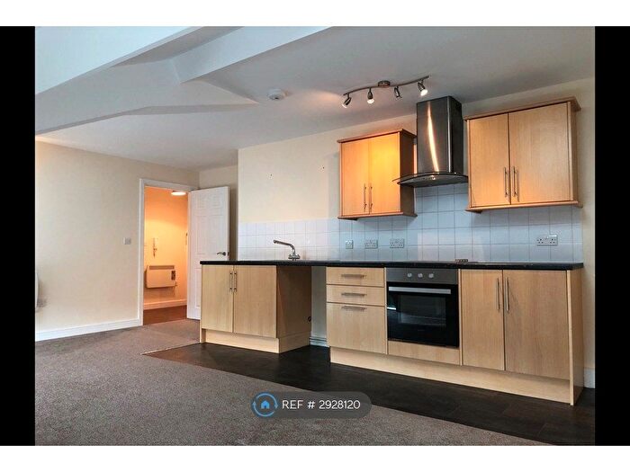 1 Bedroom Flat To Rent In Dale Street, Ossett, WF5