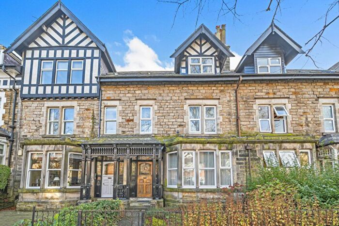 5 Bedroom Terraced House For Sale In Dragon Parade, Harrogate, HG1