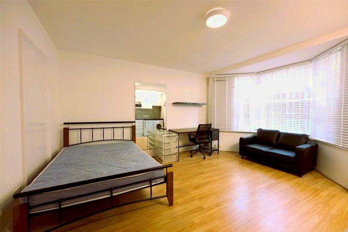 Studio To Rent In Coleridge Road, Finsbury Park, London, N4