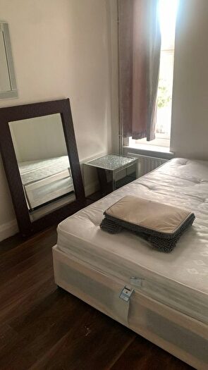 1 Bedroom Terraced House To Rent In Ilford, IG3