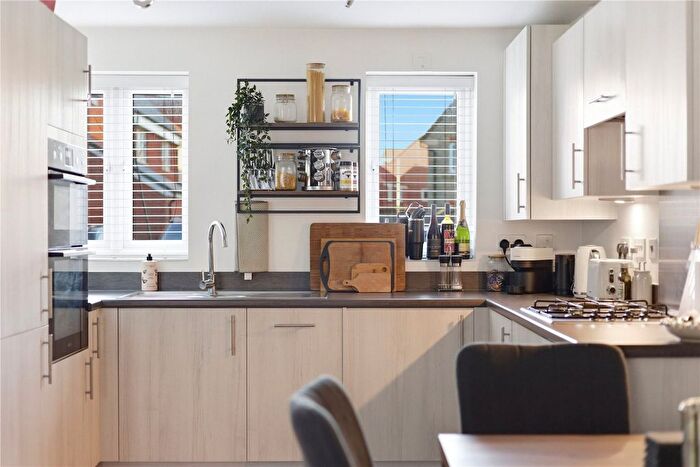 1 Bedroom Flat For Sale In Harebell Road, Lyde Green, Bristol, BS16