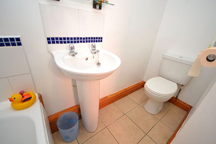 1 Bedroom Flat To Rent In Trent Boulevard, West Bridgford, Nottingham, NG2