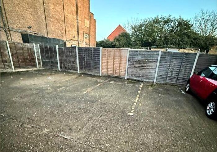 Parking For Sale In Parking Space At Mile End Road, Tower Hamlets, London, E1