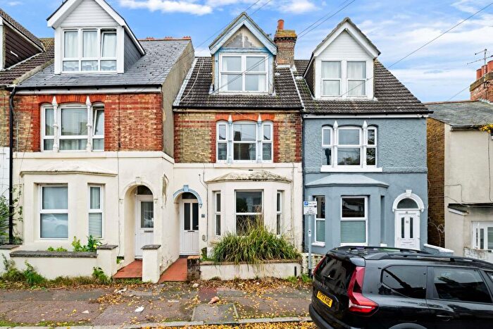 3 Bedroom Terraced House For Sale In Garden Road, Folkestone, CT19