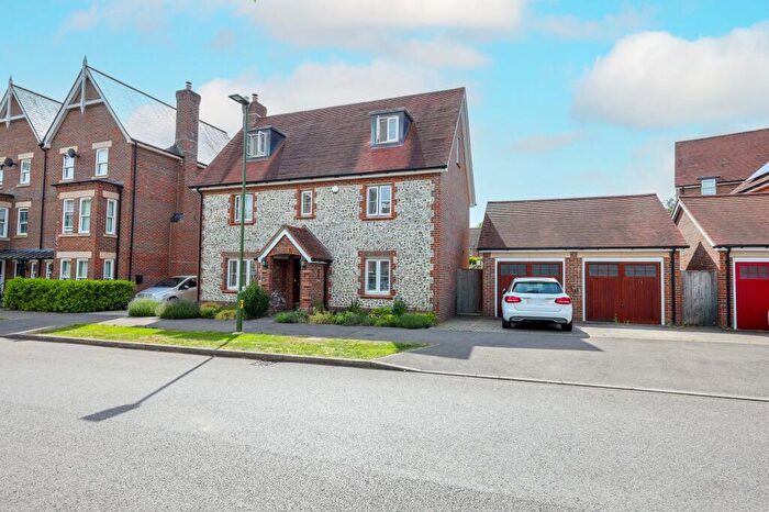 5 Bedroom Detached House For Sale In Wyvern Way, Burgess Hill, RH15