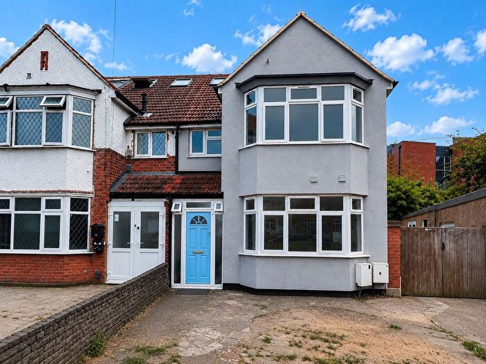 5 Bedroom End Of Terrace House To Rent In Bulstrode Avenue, Hounslow, TW3