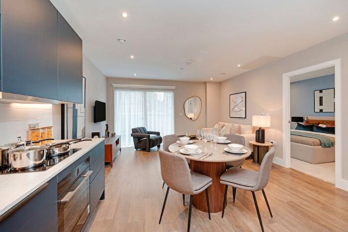 1 Bedroom Flat For Sale In Chelsea Botanica, Watermeadow Lane, SW6