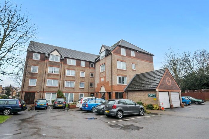 1 Bedroom Property To Rent In Cedar Road, Sutton, SM2