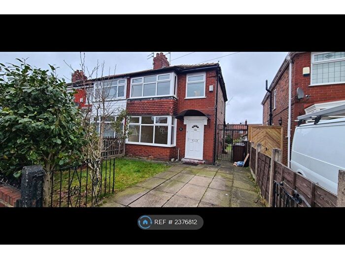 2 Bedroom Semi-Detached House To Rent In Sunnyside Road, Droylsden, Manchester, M43