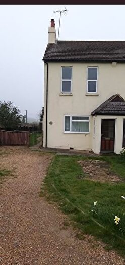 2 Bedroom Bungalow To Rent In Star Lane, Gillingham, ME7