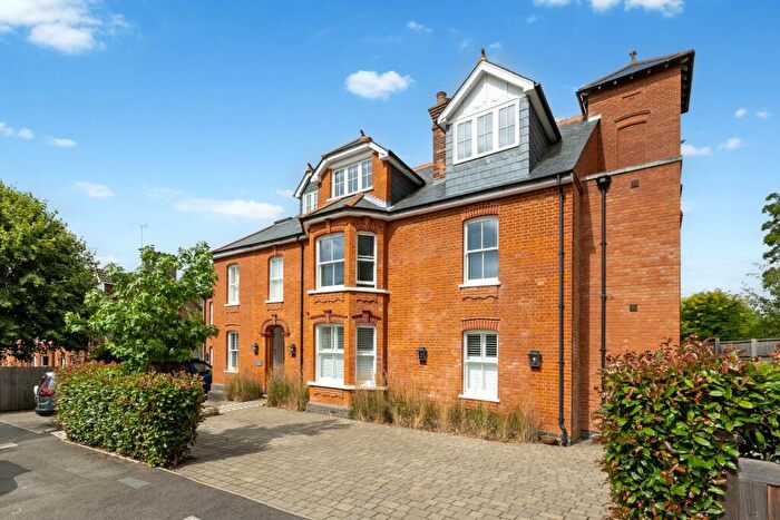 2 Bedroom Penthouse For Sale In Clarence Road, Harpenden, Hertfordshire, AL5