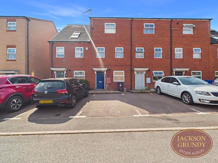 4 Bedroom Town House For Sale In Walkers Way, Roade, NN7