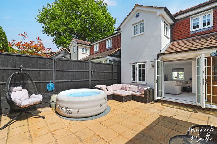 3 Bedroom Detached House For Sale In Bower Hill, Epping, CM16