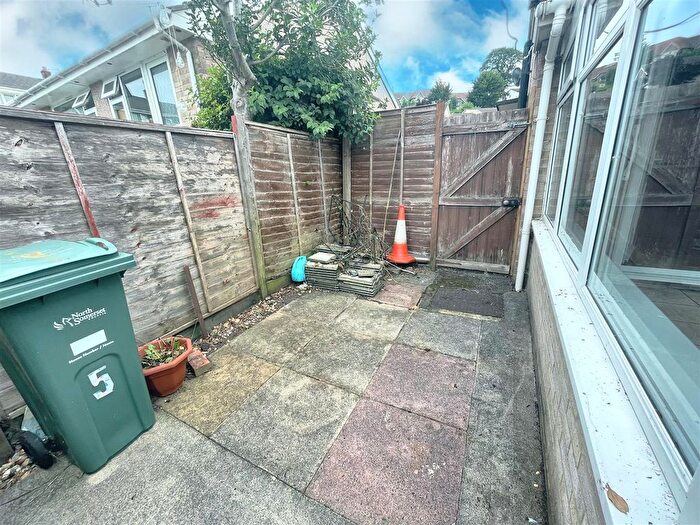 2 Bedroom Bungalow For Sale In Oldmixon Road, Weston-Super-Mare, BS24