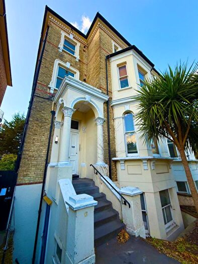 2 Bedroom Flat For Sale In St. James' Road, Surbiton, KT6