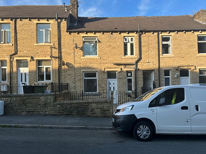 2 Bedroom Terraced House To Rent In Mount Street, Huddersfield, West Yorkshire, HD1
