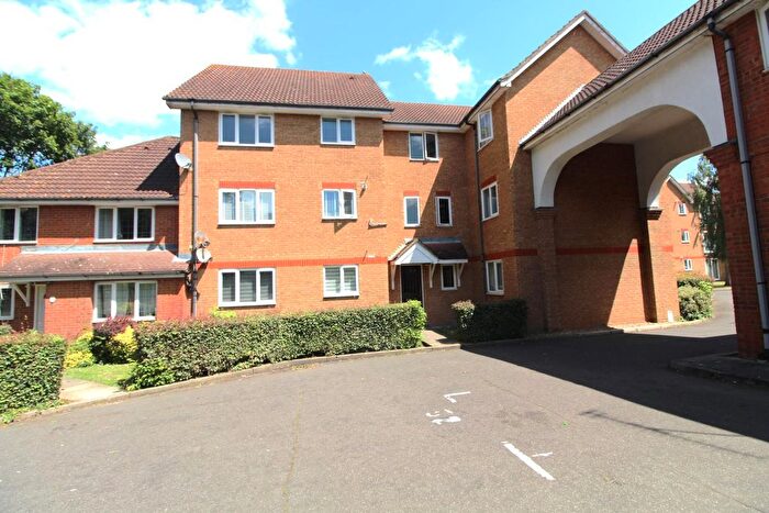 1 Bedroom Flat To Rent In Eagle Close, Waltham Abbey, EN9