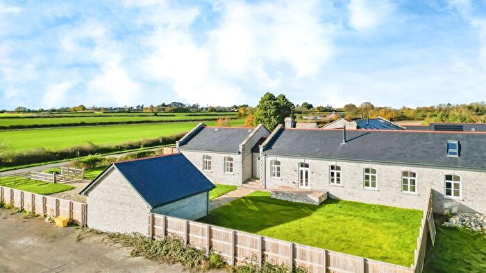 5 Bedroom Terraced House For Sale In Watts Quarry Lane, Somerton, TA11