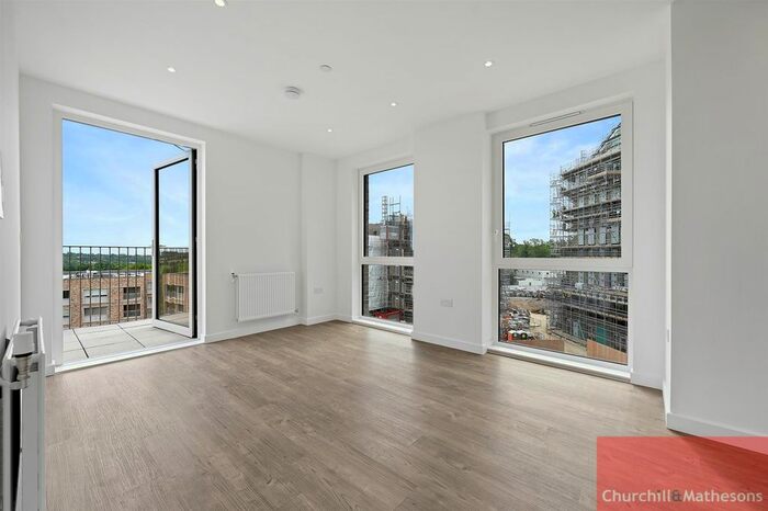 2 Bedroom Flat To Rent In Medawar Dr, London, NW7