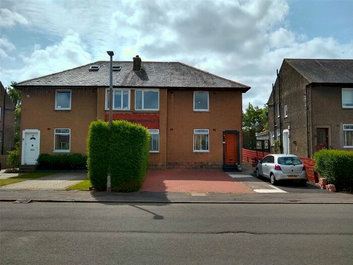 3 Bedroom Flat To Rent In Carrick Knowe Road, Edinburgh, EH12