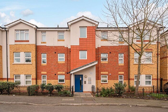 2 Bedroom Flat For Sale In Reef House, Tide Close, Mitcham, CR4