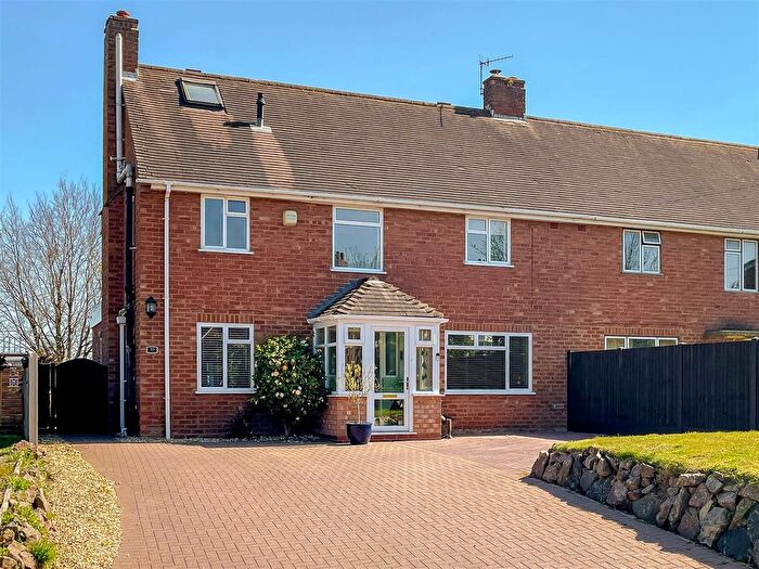 4 Bedroom Semi-Detached House For Sale In Old Malvern Road, Powick, WR2