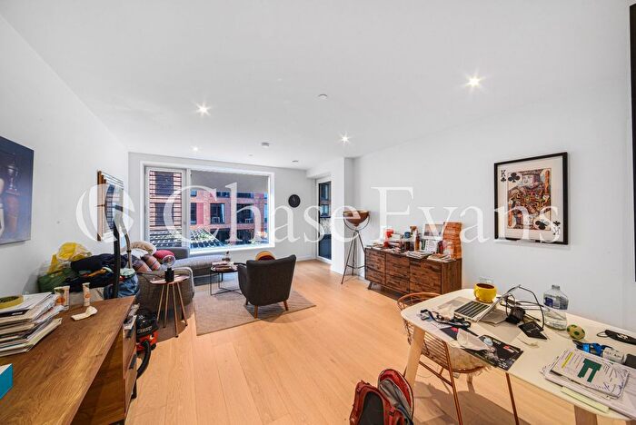 1 Bedroom Flat To Rent In Deacon Street, Elephant And Castle, London, SE17