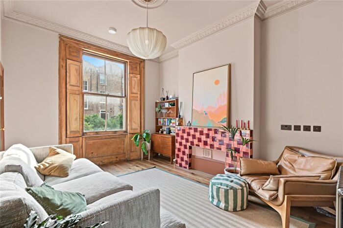2 Bedroom Apartment For Sale In Englefield Road, De Beauvoir, London, N1