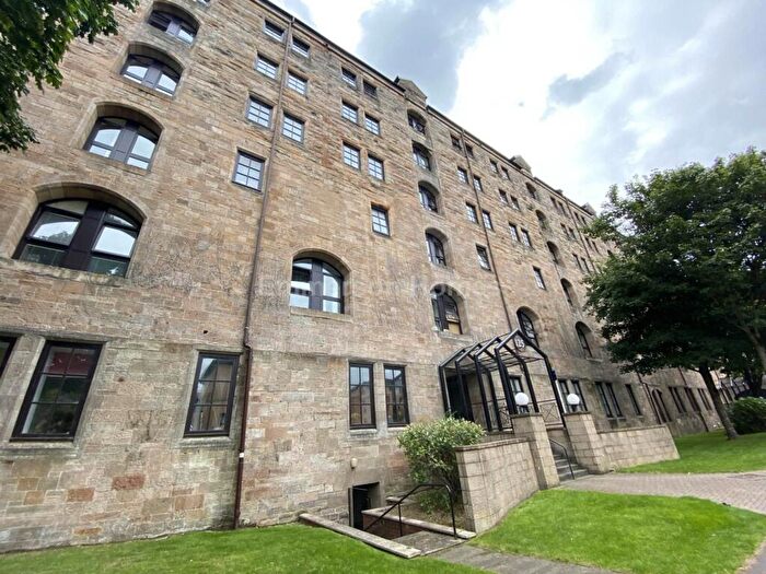 2 Bedroom Flat To Rent In Bell Street, Glasgow, G4