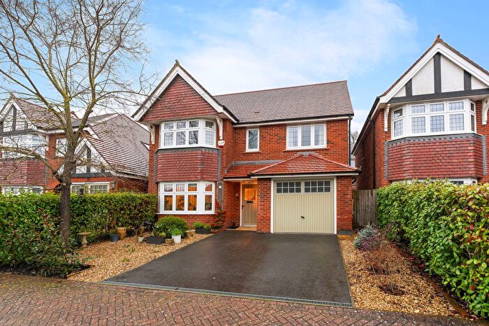 4 Bedroom Detached House For Sale In Golding Grove, Wilton, Salisbury, SP2
