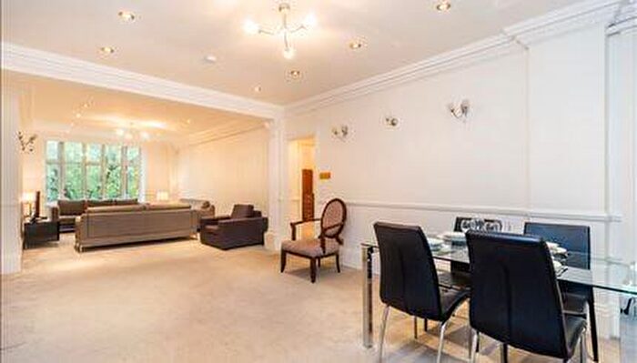 4 Bedroom Flat To Rent In Strathmore Court, Park Road, Regents Park, NW8