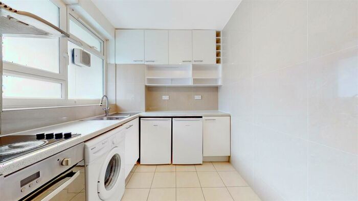 1 Bedroom Apartment For Sale In George Loveless House, Diss Street, Shoreditch, E2