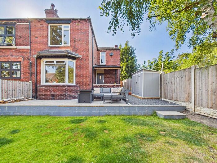 4 Bedroom End Terrace House For Sale In Holgate Terrace, Fitzwilliam, Pontefract, WF9