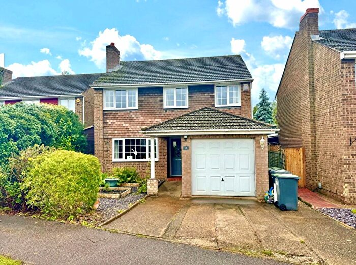 4 Bedroom Detached House To Rent In Swansholme Gardens, Sandy, SG19