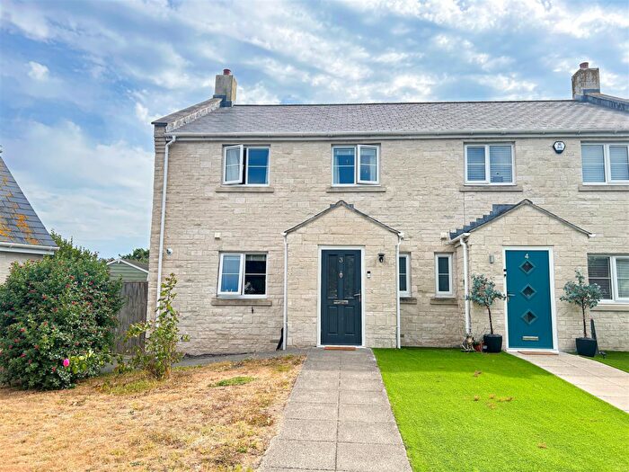 3 Bedroom End Of Terrace House For Sale In Home Farm Close, Portland, DT5