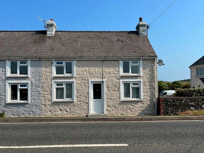 2 Bedroom Cottage To Rent In Fishguard, SA65
