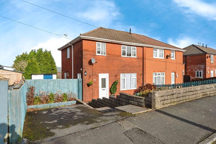 3 Bedroom Semi-Detached House For Sale In Pengors Road, Llangyfelach, Swansea, SA5