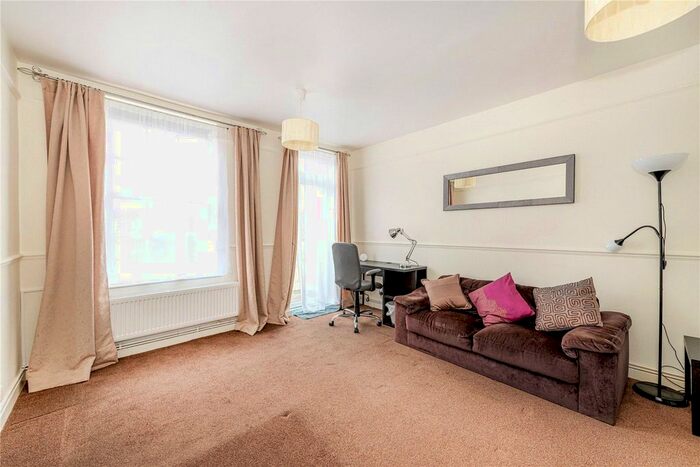 2 Bedroom Flat To Rent In Clarendon Road, London, W11