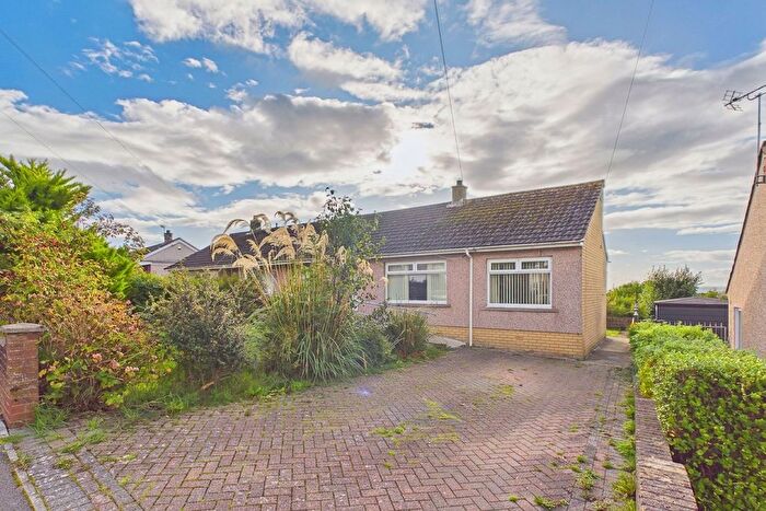 3 Bedroom Semi Detached Bungalow For Sale In Chaucer Road, Workington, CA14