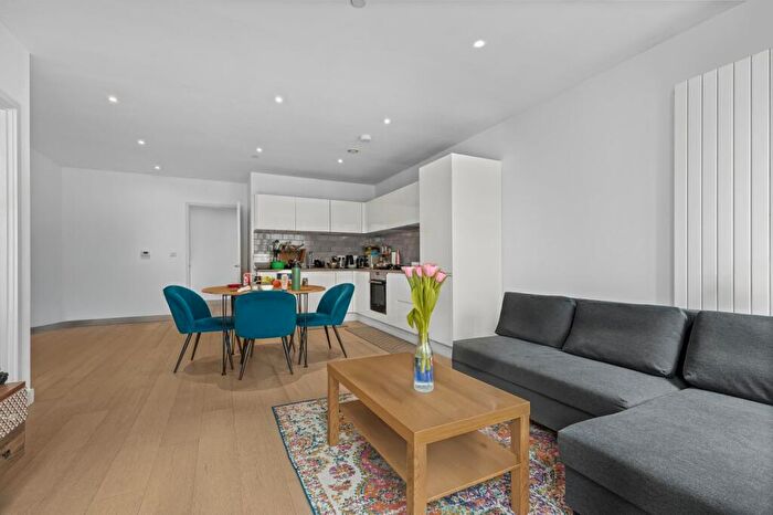 2 Bedroom Flat For Sale In Echo Court, Admiralty Avenue, E16